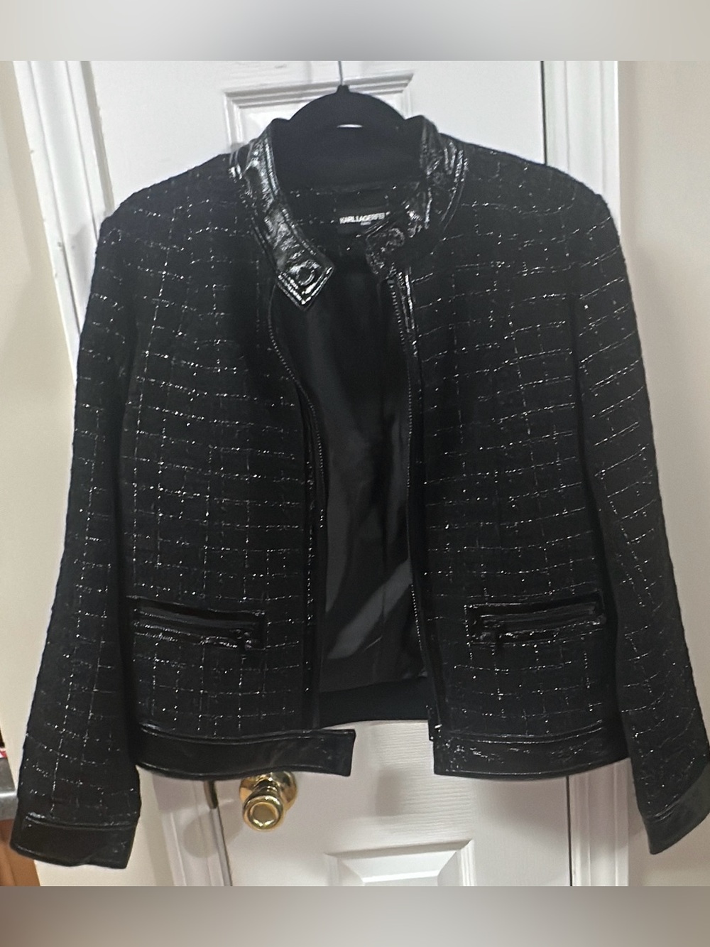 Karl Lagerfeld Black Tweed. Black and metallic lines. Pit-pit21.5 (mix53)